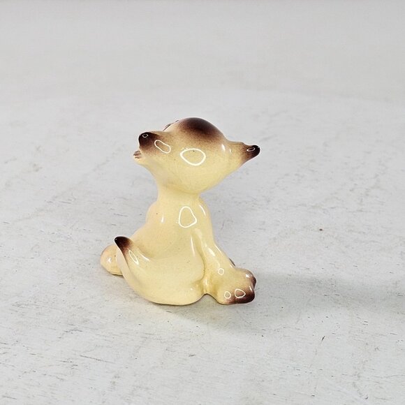 Freeman McFarlin Sitting Kitten Cat Miniature Figurine Yellow - Picture 5 of 9